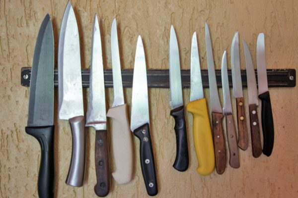 Why Is It Important To Purchase Safety Knives?