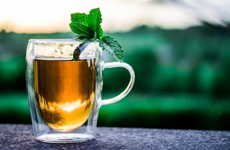 Top 5 herbal teas get relief from bloating and gas